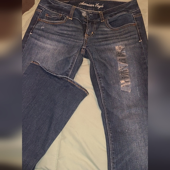 Size 2 American Egale - Picture 3 of 3